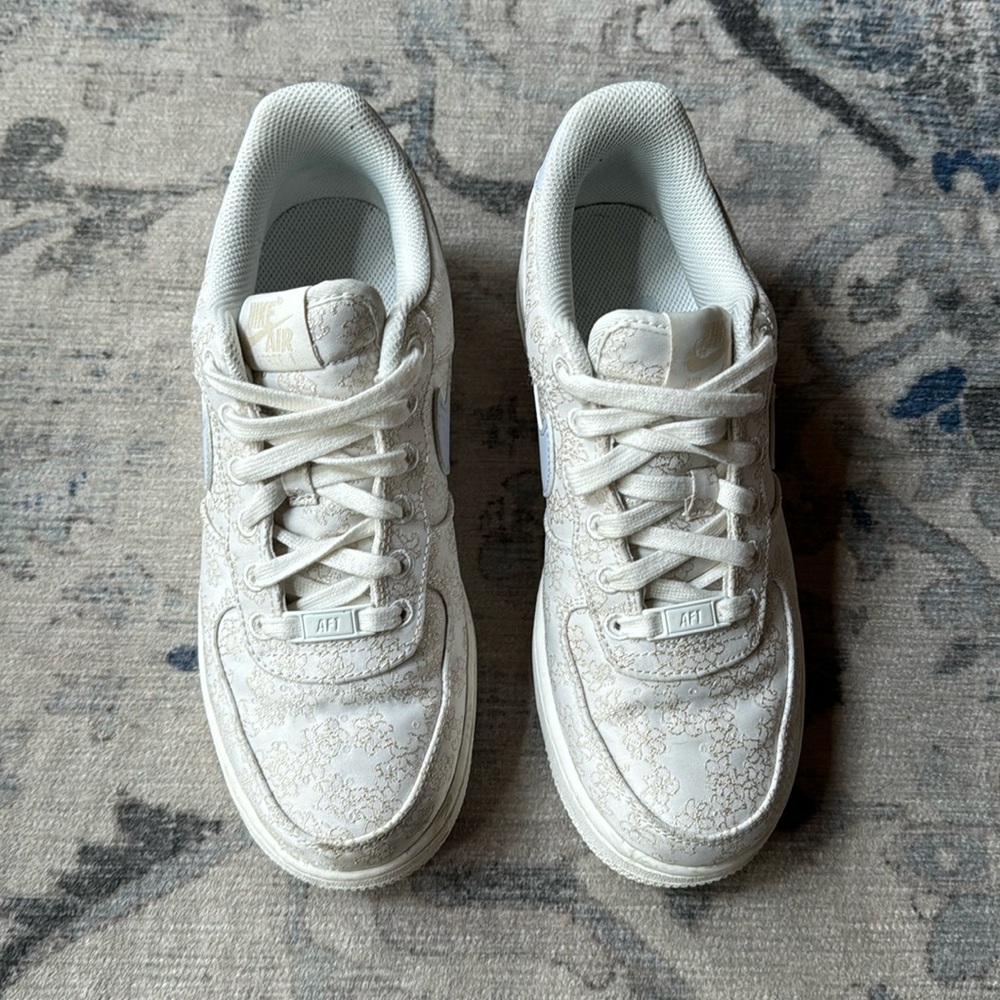 AIR FORCE 1 '07 SE JACQ WMNS
"Flower Embroidery"